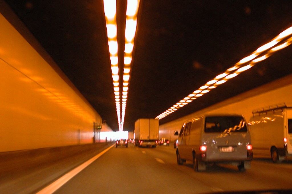 Autobahntunnel2